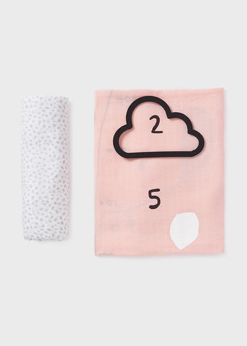 Комплект от две тънки пелени за бебе момиче Mayoral
